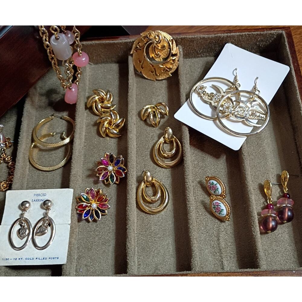 Vintage & Estate Jewelry Lot - 27 pcs - Picture 7 of 7